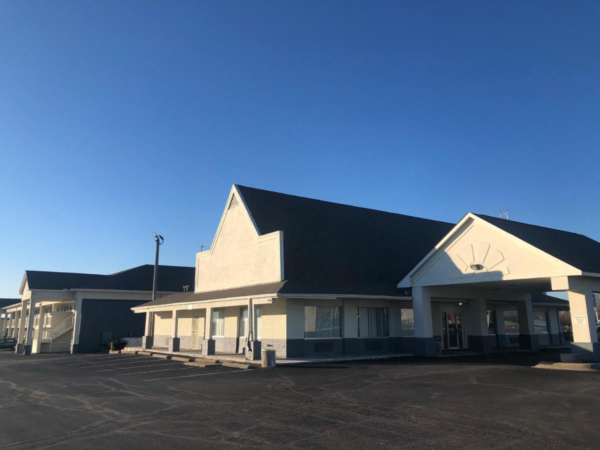 Days Inn By Wyndham Indianapolis South Exterior photo