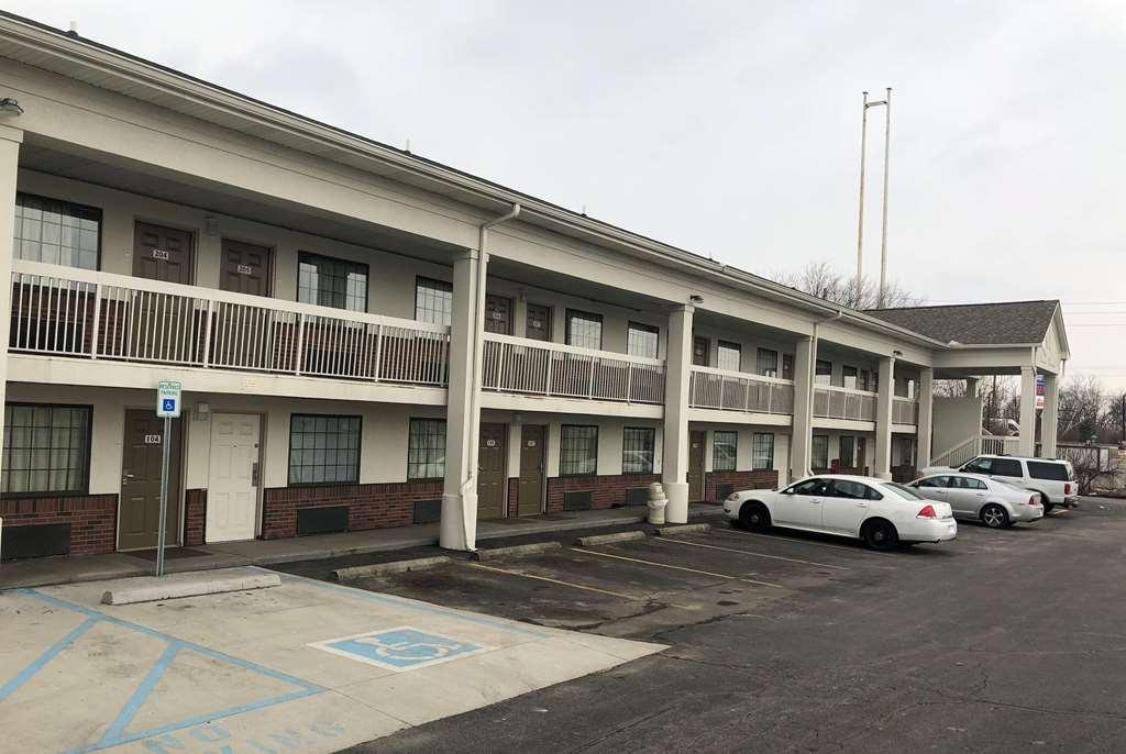 Days Inn By Wyndham Indianapolis South Exterior photo